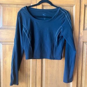 Women's Nike One Fitted Dri-FIT Long-Sleeve Cropped Top
